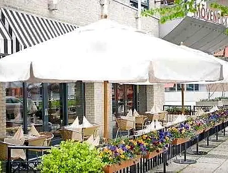 The Hague - By Ihg ホテル 4*