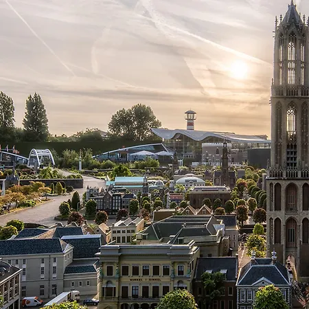 Hotel The Hague - By Ihg 4*