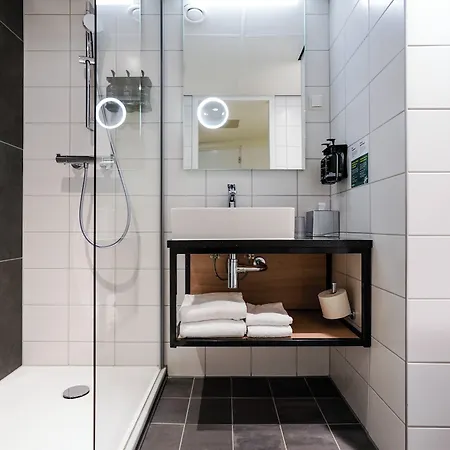 The Hague - By Ihg