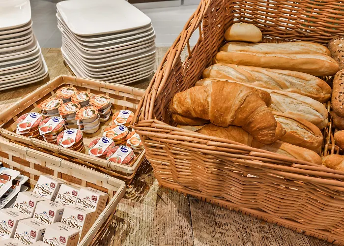 Отель The Hague - By Ihg 4*